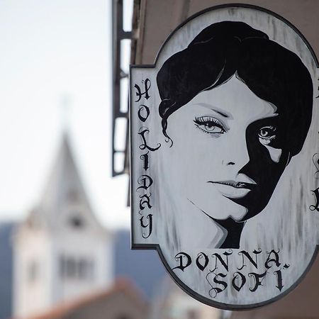 Donna Sofi Holiday House Agerola Bagian luar foto