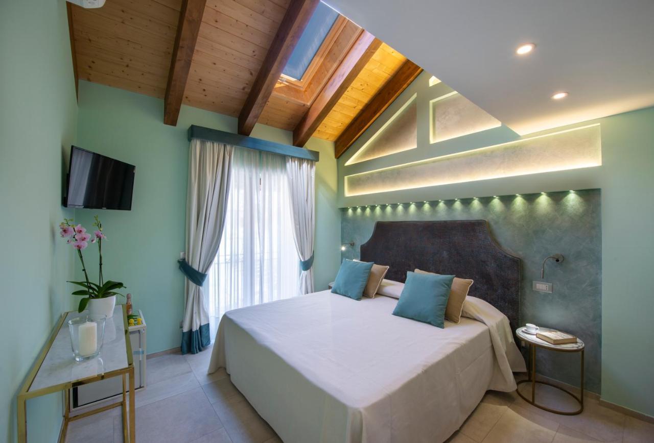 Donna Sofi Holiday House Agerola Bagian luar foto